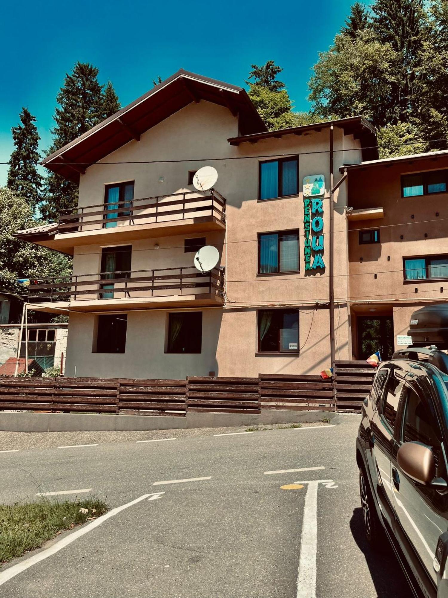 Pensiunea Roua Sinaia Exteriér fotografie